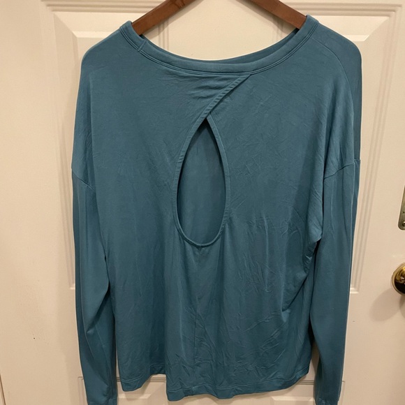 Banana Republic long sleeved top - Picture 2 of 3